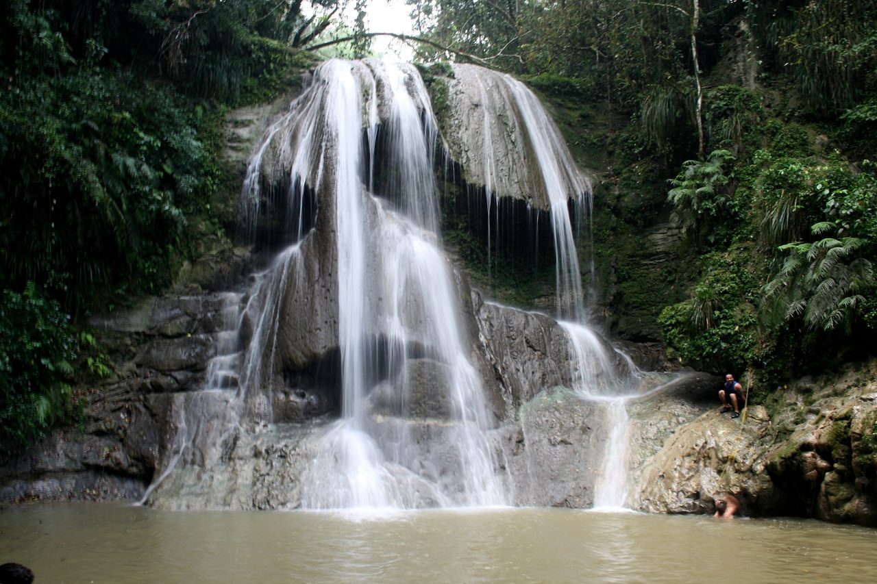 Gozalandia Falls tumbling into its swimming pool, San Sebastián, Puerto Rico